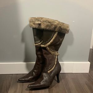 Manguun leather and fur statement piece boots size 7.5